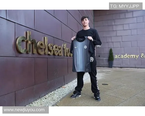 切尔西官方宣布与17岁门将伯纳尔签约职业合同并入选英格兰U18队