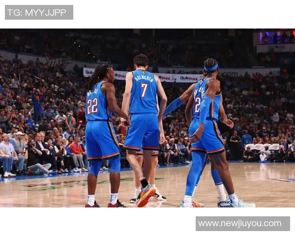 勇士轻松战胜太阳雷霆逆袭快船公牛遭遇76人强势挑战 勇士轻松战胜太阳雷霆逆袭快船公牛遭遇76人强势挑战