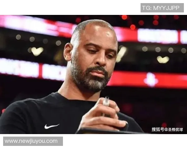 乌度卡强调KD身边球员配置应令对手忌惮包夹策略