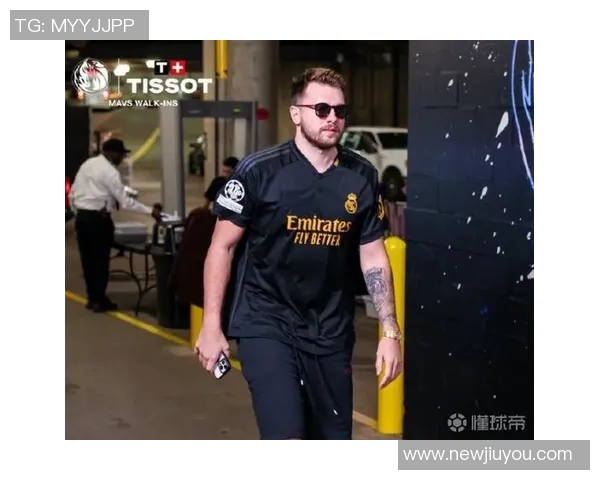 东契奇罚球失误引发球迷惊恐全场贡献33分11板8助3断表现依旧抢眼