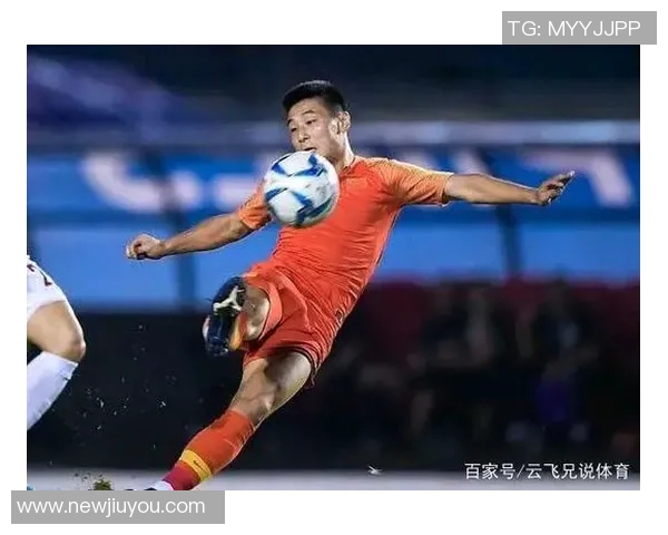 卢:针对位置速度短板强调身体对抗强度的重要性与竞争力提升策略 卢:针对位置速度短板强调身体对抗强度的重要性与竞争力提升策略